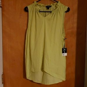 Simply Vera Sleeveless Top